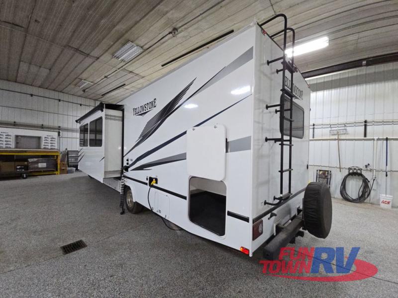 RV listing image