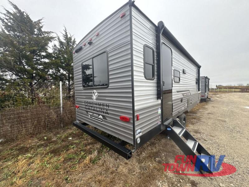 RV listing image