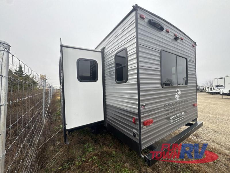 RV listing image