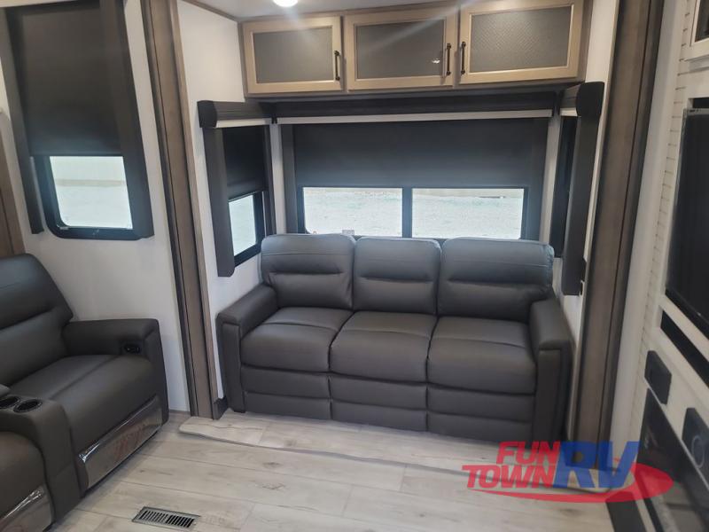 New 2024 Keystone RV Montana Legacy 3901RK Fifth Wheel at Fun Town RV ...