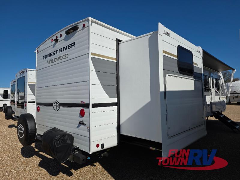 RV listing image