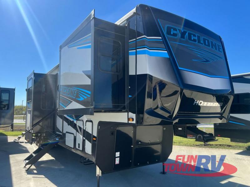 RV listing image