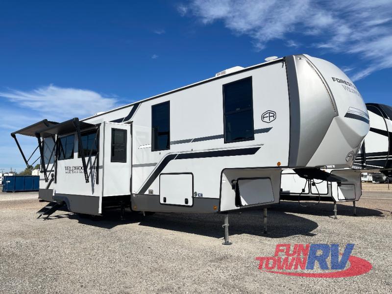 RV listing image