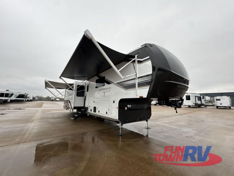 RV listing image