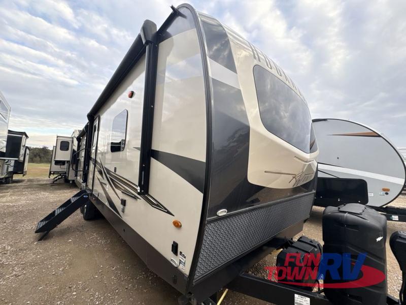 RV listing image