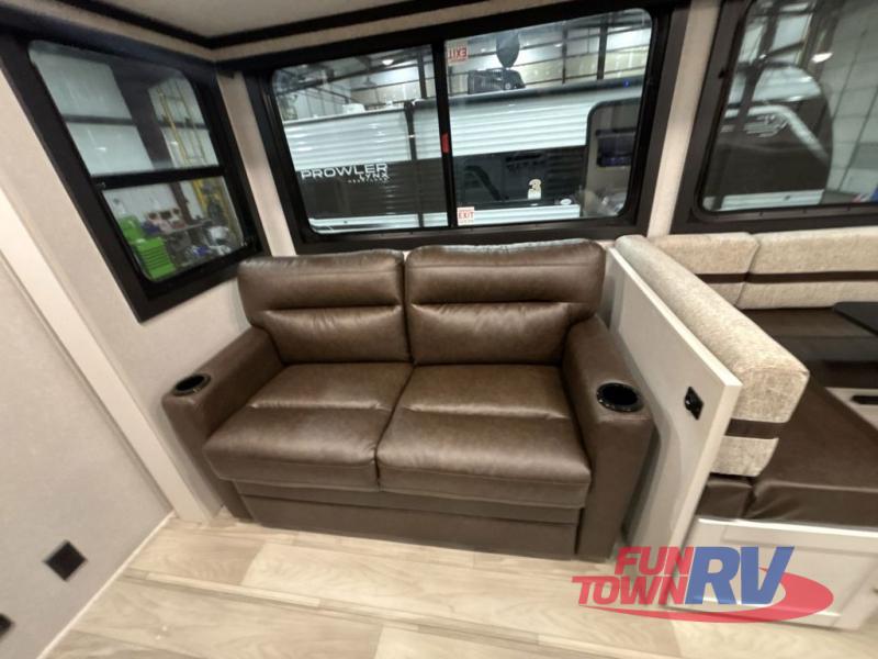 RV listing image