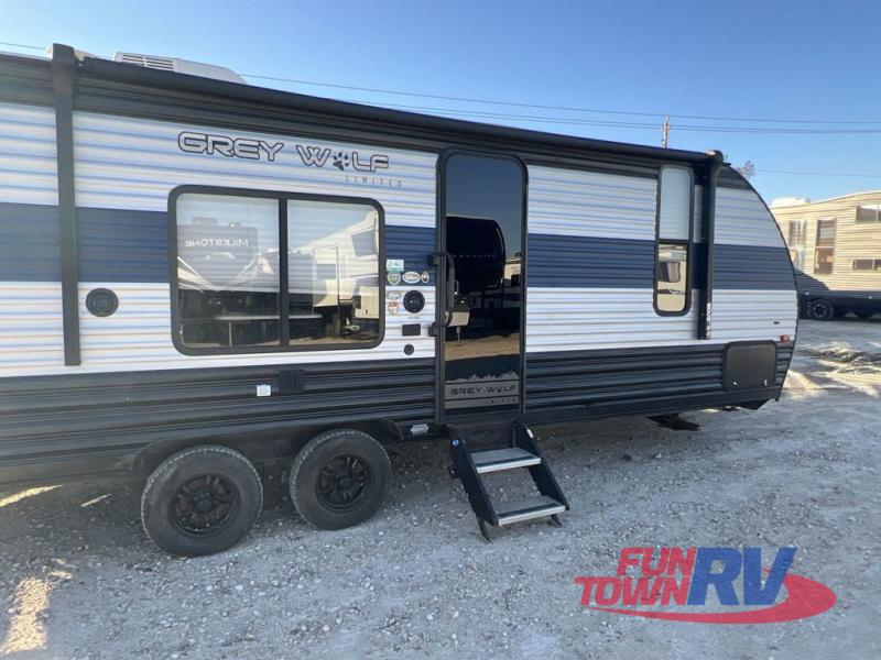 RV listing image