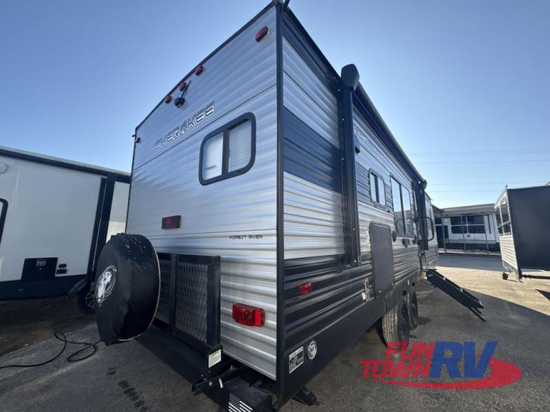 RV listing image
