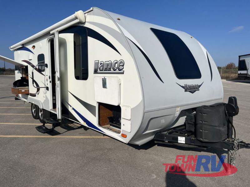 RV listing image