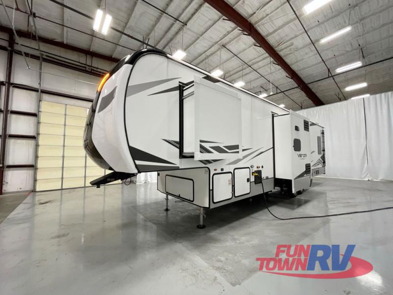 New 2023 KZ Venom V-Series V3313TK Toy Hauler Fifth Wheel at
