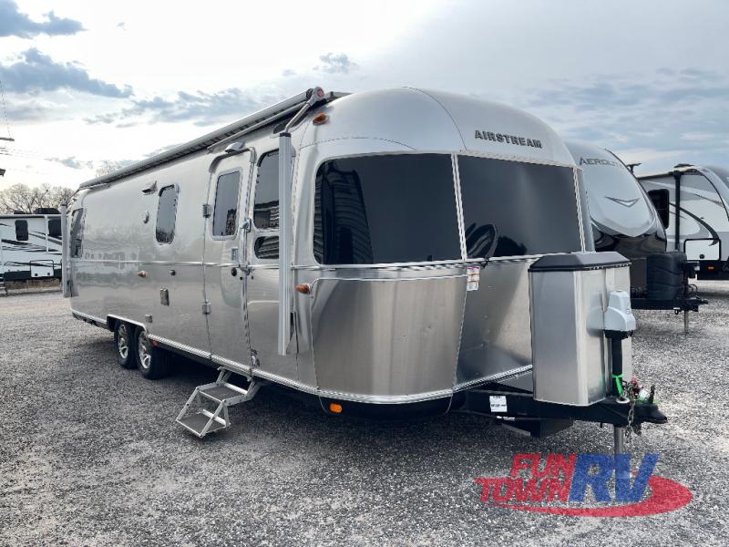 RV listing image