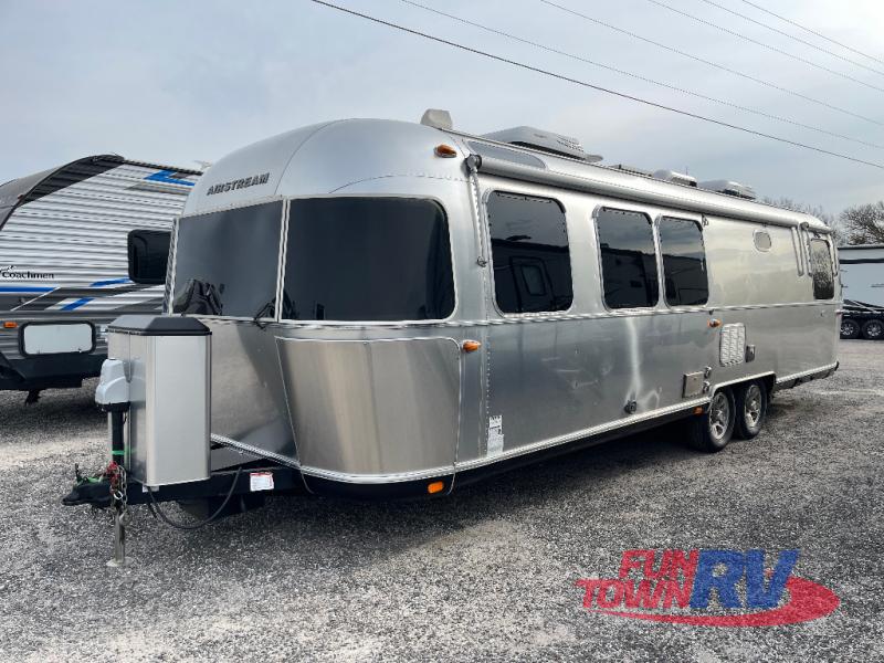 RV listing image