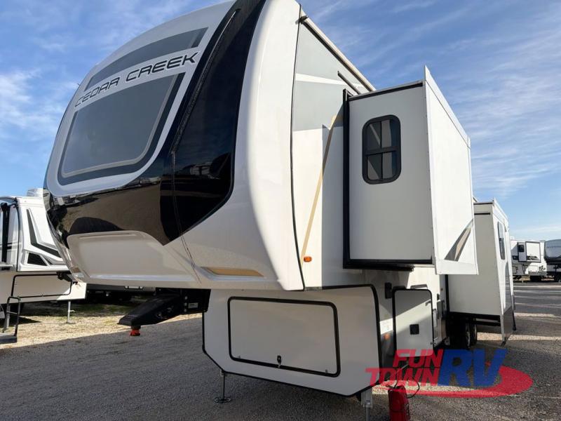 RV listing image