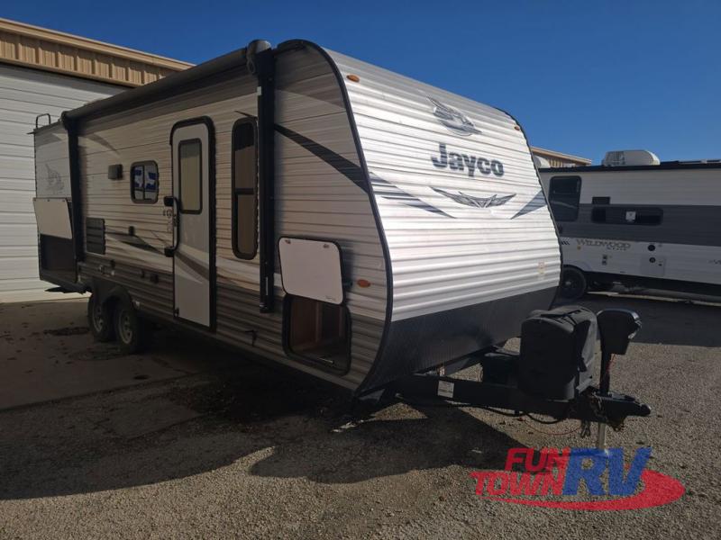 RV listing image