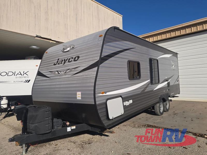 RV listing image