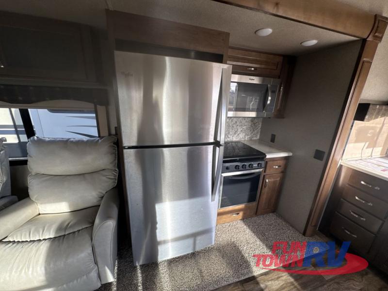 RV listing image