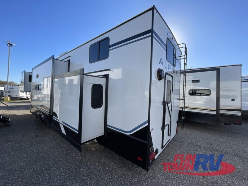 RV listing image