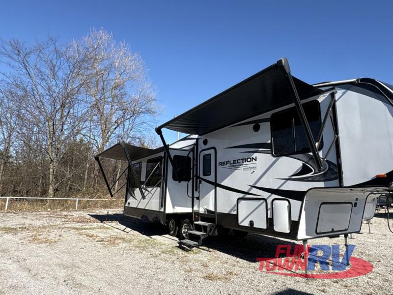 RV listing image