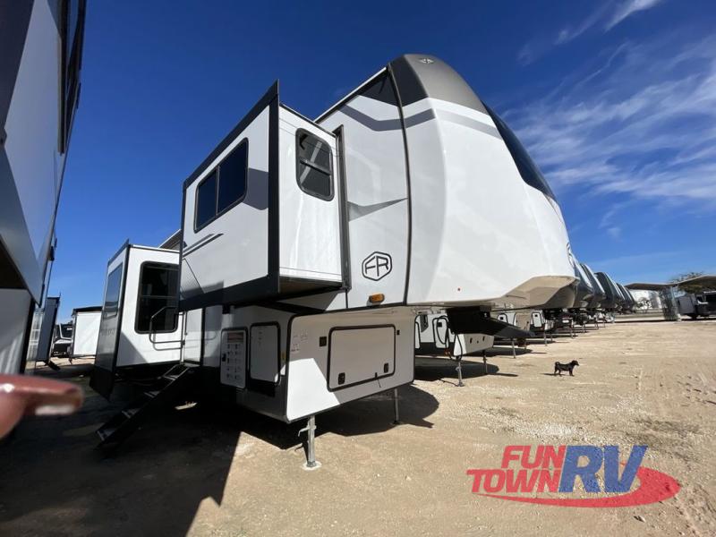 RV listing image