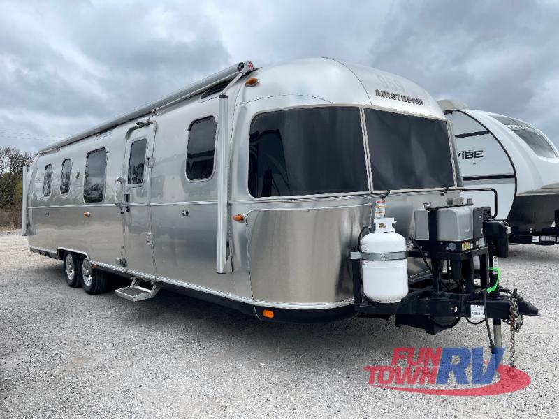 RV listing image