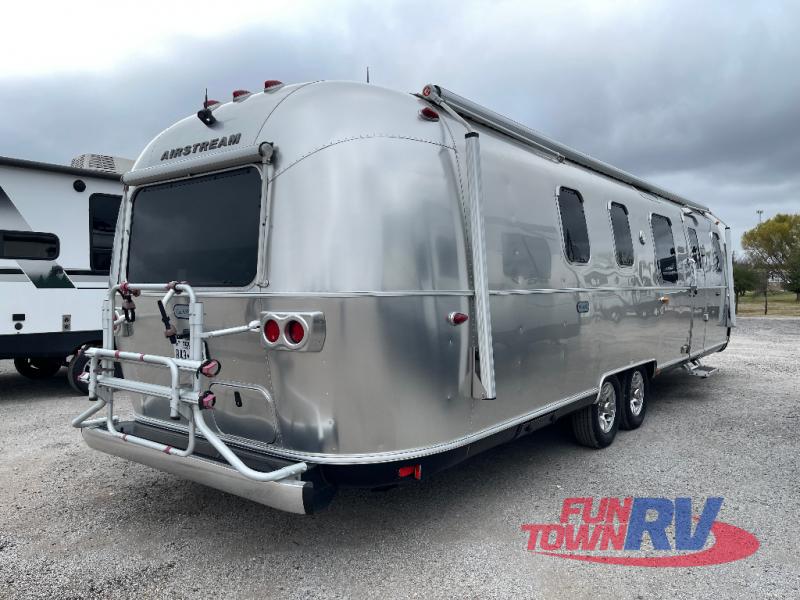 RV listing image