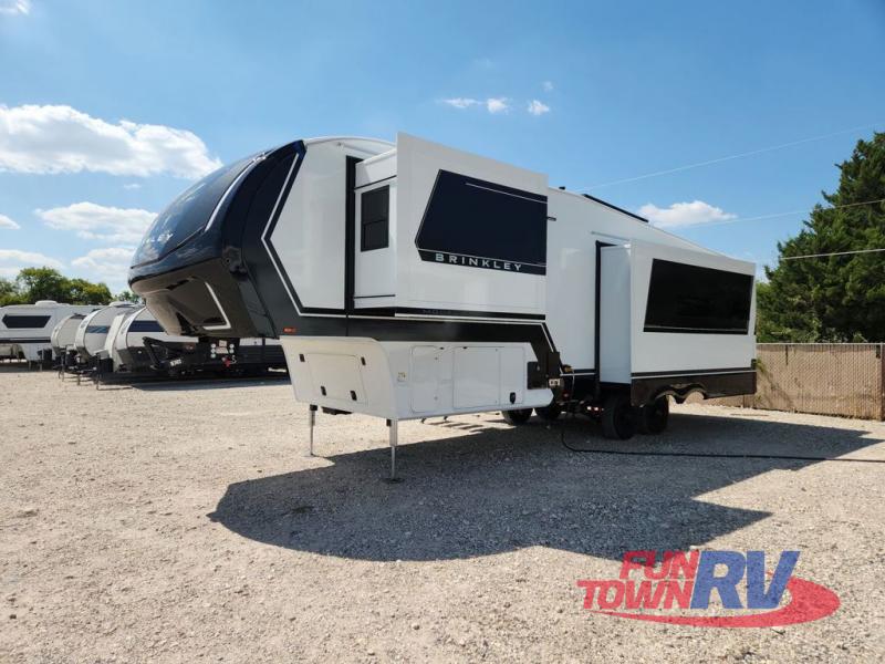 RV listing image