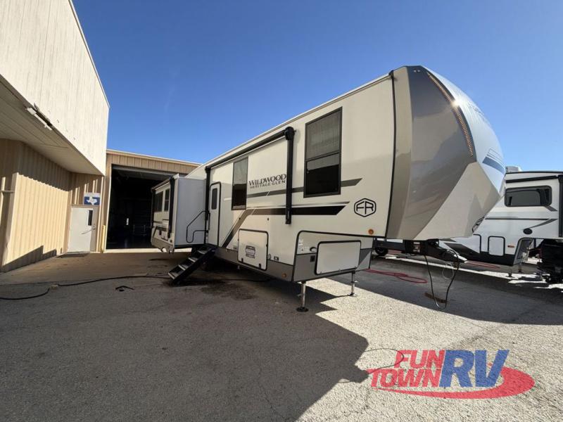 RV listing image