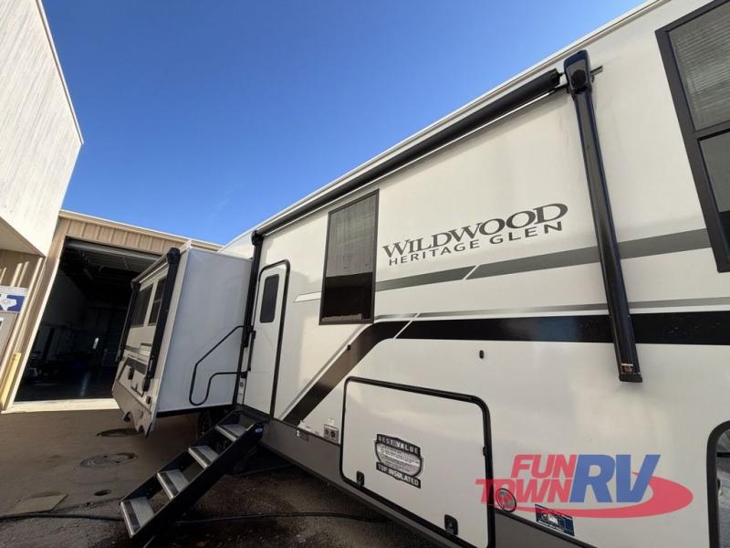 RV listing image