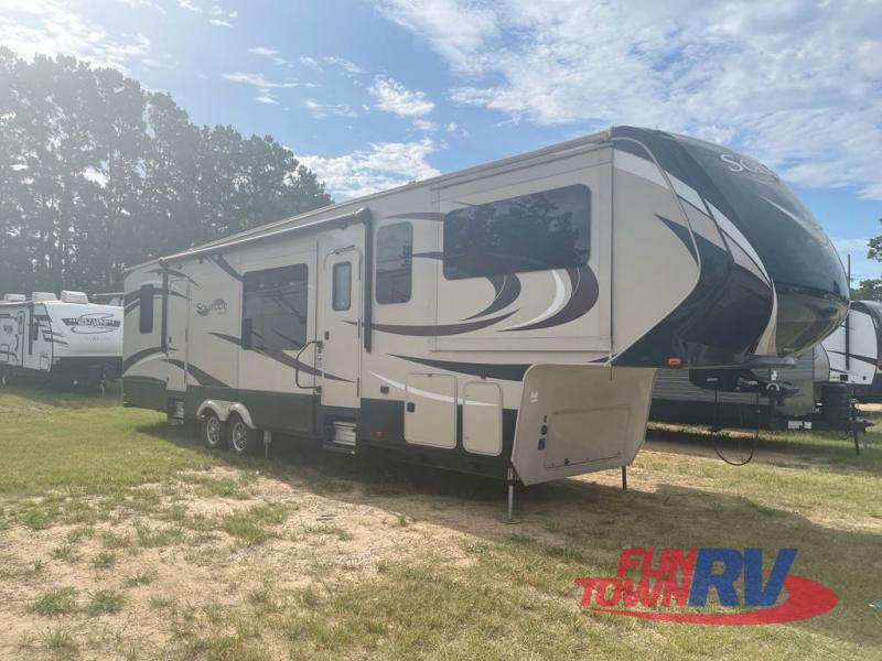 Grand Design RV Solitude Image