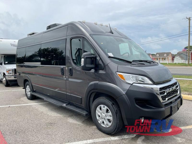 Thor Motor Coach Twist Image