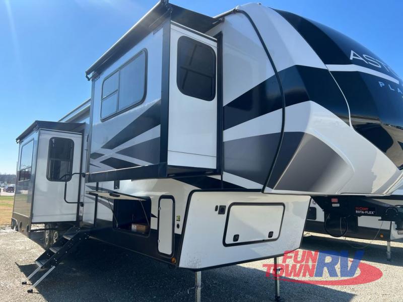 Dutchmen RV Astoria Image