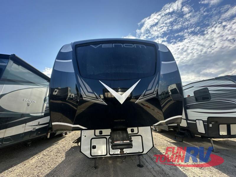 KZ RV Venom Image