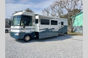 Used 2004 Itasca Suncruiser 33V Photo