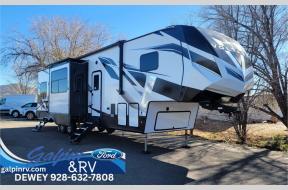 Used 2022 Dutchmen RV Voltage 3571 Photo