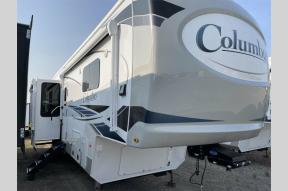 New 2023 Palomino Columbus 375BH Photo