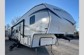 New 2025 Grand Design Reflection 100 Series 27BH Photo