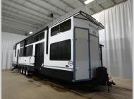 New 2025 Forest River RV Salem Grand Villa 44VIEW image