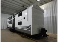 New 2025 Alliance RV Benchmark 44LFT image
