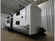 New 2025 Alliance RV Benchmark 44LFT image