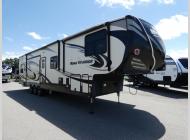 Used 2019 Heartland Road Warrior 427 image