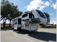 Used 2024 Alliance RV Paradigm 385FL image