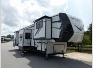 Used 2022 Forest River RV Sierra 38FKOK image