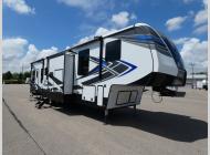 Used 2020 Keystone RV Fuzion 427 image