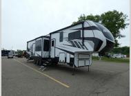 Used 2022 Alliance RV Valor 42V13 image