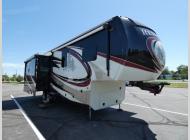 Used 2017 Redwood RV Redwood 3401RL image