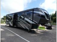 Used 2018 Dutchmen RV Voltage Epic 3970 image