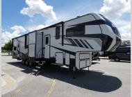 Used 2023 Alliance RV Valor 40V13 image