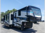 Used 2023 Heartland Cyclone 4014C image