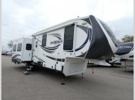 Used 2015 Heartland Bighorn 3010RE image