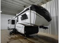 New 2025 Jayco Pinnacle 32RLTS image